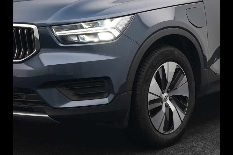 Volvo XC40 T4 Recharge Inscription Plug In Hybrid 211pk PHEV | Panodak | Sportstoelen Verwarmd | Camera | Apple Carplay | Navi | LED | 18"L.M |