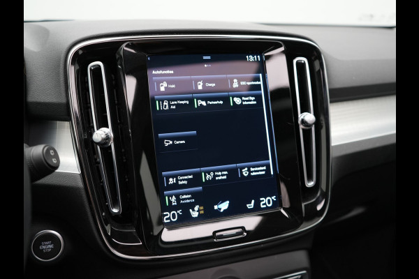 Volvo XC40 T4 Recharge Inscription Plug In Hybrid 211pk PHEV | Panodak | Sportstoelen Verwarmd | Camera | Apple Carplay | Navi | LED | 18"L.M |