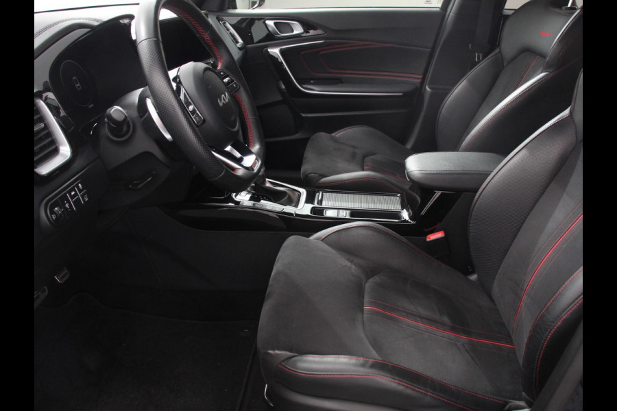 Kia ProCeed 1.6 T-GDi 204pk Automaat GT Navigatie Apple Carplay/Android Auto Parkeersensoren Camera Adaptive Cruise Control Stoel- en stuurverwarming Elektrische achterklep Keyless Entry/Start Ledverlichting Virtual Cockpit