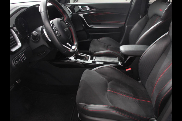 Kia ProCeed 1.6 T-GDi 204pk Automaat GT Navigatie Apple Carplay/Android Auto Parkeersensoren Camera Adaptive Cruise Control Stoel- en stuurverwarming Elektrische achterklep Keyless Entry/Start Ledverlichting Virtual Cockpit