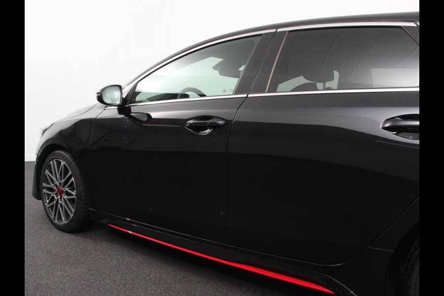 Kia ProCeed 1.6 T-GDi 204pk Automaat GT Navigatie Apple Carplay/Android Auto Parkeersensoren Camera Adaptive Cruise Control Stoel- en stuurverwarming Elektrische achterklep Keyless Entry/Start Ledverlichting Virtual Cockpit