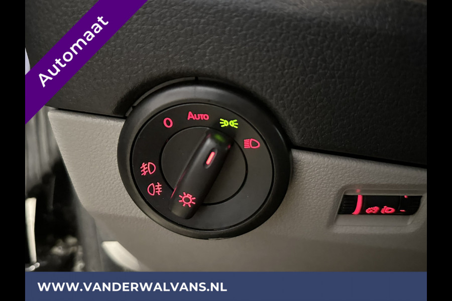 Volkswagen Transporter 2.0 TDI 150pk Automaat L2H1 Inrichting Euro6 Airco | Navigatie | LM Velgen | 2500kg Trekhaak Verwarmde voorruit, Cruisecontrol
