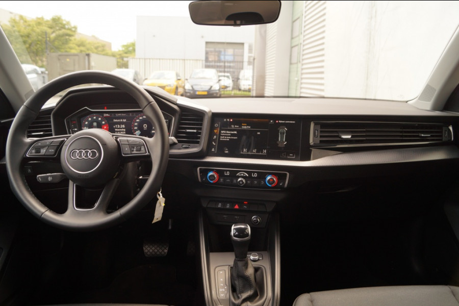 Audi A1 Sportback 30 TFSI 115pk S-Line Business Edition -ECC-NAVI-