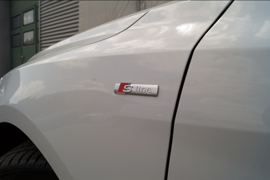 Audi A1 Sportback 30 TFSI 115pk S-Line Business Edition -ECC-NAVI-