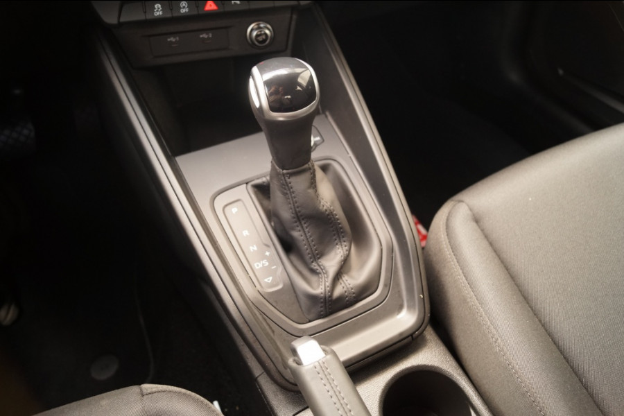 Audi A1 Sportback 30 TFSI 115pk S-Line Business Edition -ECC-NAVI-