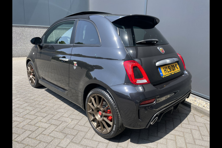 Abarth 500 1.4 T-Jet 595 70th Anniversary Airco - Parkeersensoren achter - Sportstoelen - Schuif/ kanteldak - Multifunctioneel stuurwiel -  licht metalen velgen - Mistlampen