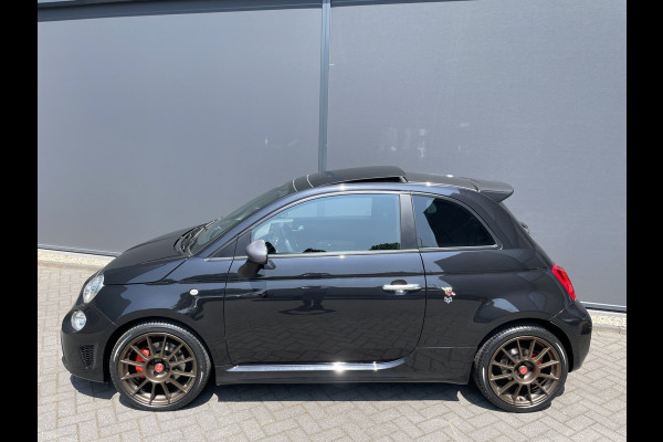 Abarth 500 1.4 T-Jet 595 70th Anniversary Airco - Parkeersensoren achter - Sportstoelen - Schuif/ kanteldak - Multifunctioneel stuurwiel -  licht metalen velgen - Mistlampen