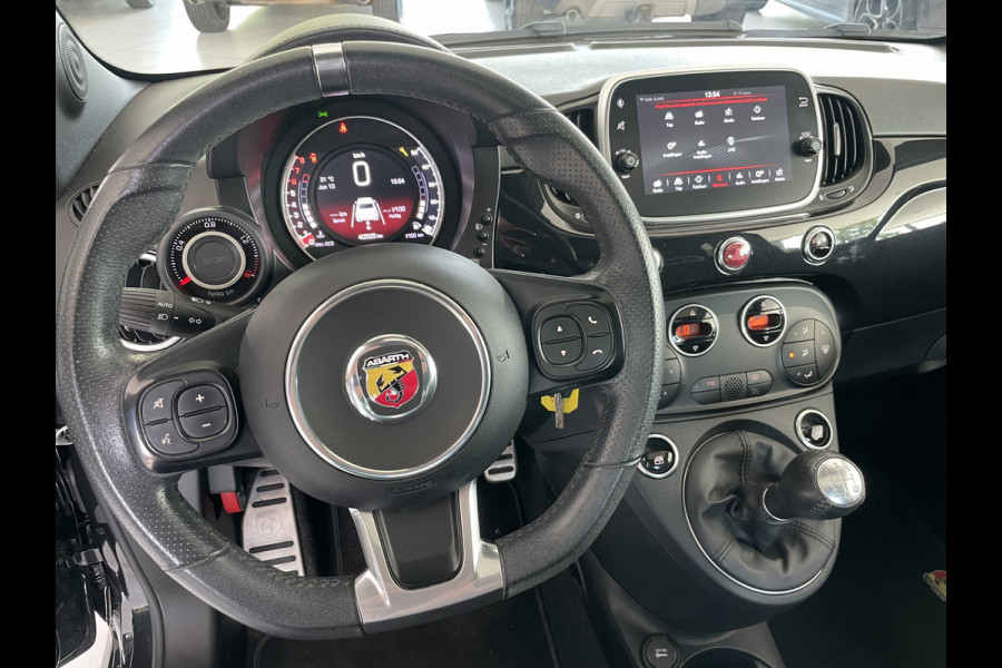 Abarth 500 1.4 T-Jet 595 70th Anniversary Airco - Parkeersensoren achter - Sportstoelen - Schuif/ kanteldak - Multifunctioneel stuurwiel -  licht metalen velgen - Mistlampen