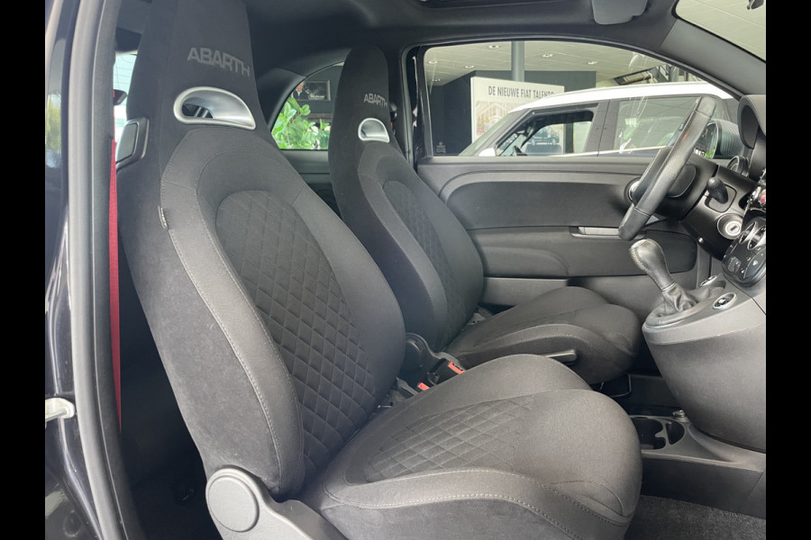 Abarth 500 1.4 T-Jet 595 70th Anniversary Airco - Parkeersensoren achter - Sportstoelen - Schuif/ kanteldak - Multifunctioneel stuurwiel -  licht metalen velgen - Mistlampen