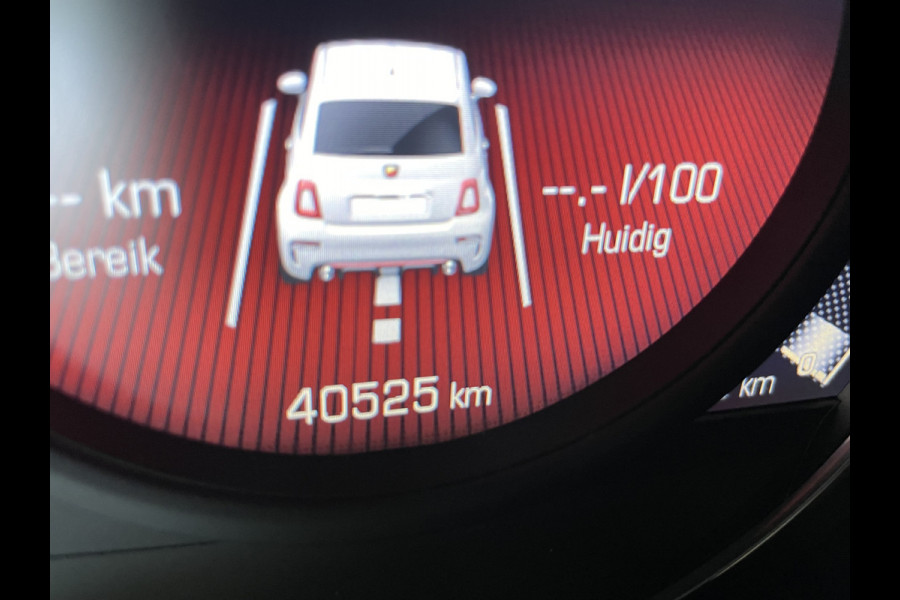 Abarth 500 1.4 T-Jet 595 70th Anniversary Airco - Parkeersensoren achter - Sportstoelen - Schuif/ kanteldak - Multifunctioneel stuurwiel -  licht metalen velgen - Mistlampen