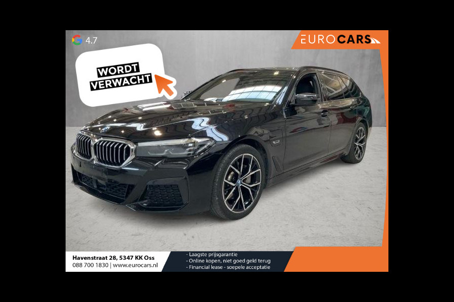 BMW 5 Serie Touring 530e M Sport PHEV AUTOMAAT 292PK Climate control Adaptieve cruise control Keyless Parkeersensoren Achteruitrijcamera Panoramadak LED Verwarmde voorstoelen Trekhaak Apple Carplay/ Android Auto