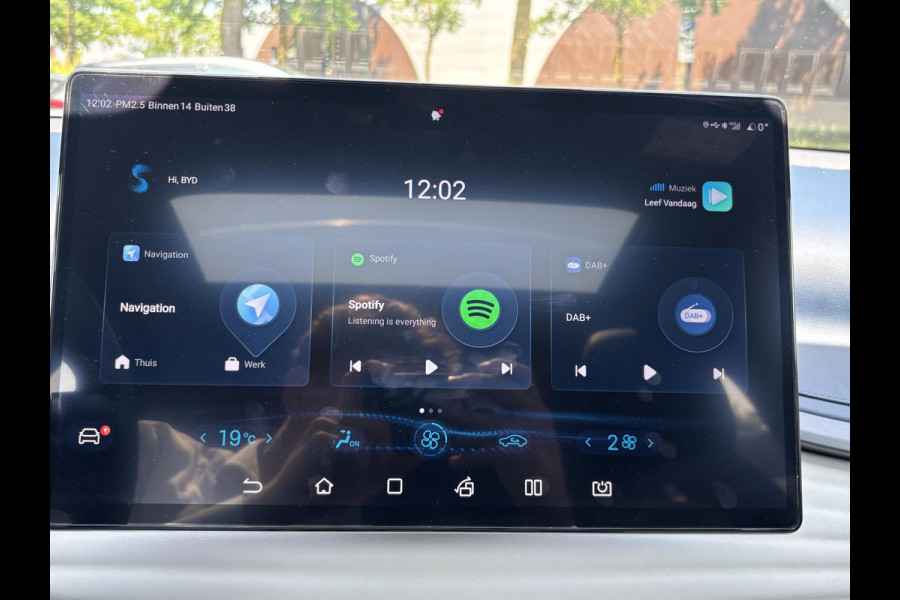 BYD ATTO 3 Design 60 kwh COMPLETE AUTO | RIJKLAAR INCL. FABR. GARANTIE T/M 2029 | AANDRIJFLIJN EN ACCU ZELFS T/M 2031
