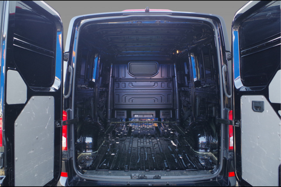 Volkswagen Crafter 30 2.0 TDI L3H2 Highline > 177pk/Dubbele schuifdeur/automaat/camera/comfort stoel...