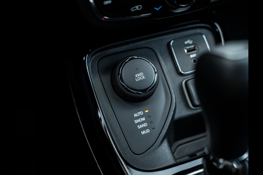 Jeep Compass 1.4 MultiAir Opening Edition 4x4 | 1e eigenaar | Beats | NL-auto | Stoelverwarming