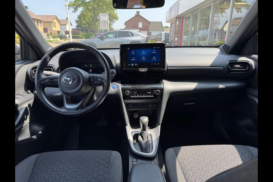 Toyota Yaris Cross 1.5 Hybrid Dynamic Plus | Smart connect, Stoel + Stuurverwarming, Keyless, Parkeercamera, DAB, LED