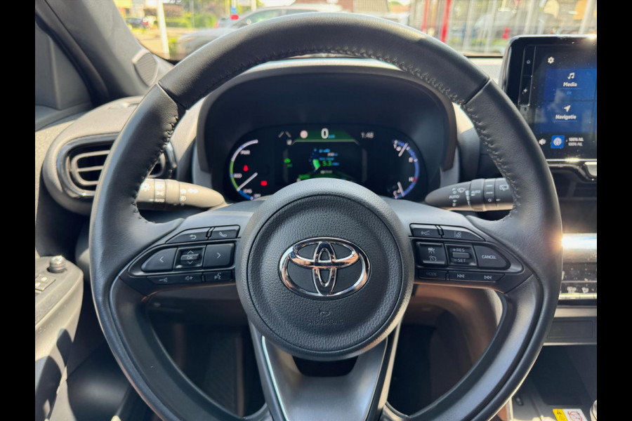 Toyota Yaris Cross 1.5 Hybrid Dynamic Plus | Smart connect, Stoel + Stuurverwarming, Keyless, Parkeercamera, DAB, LED