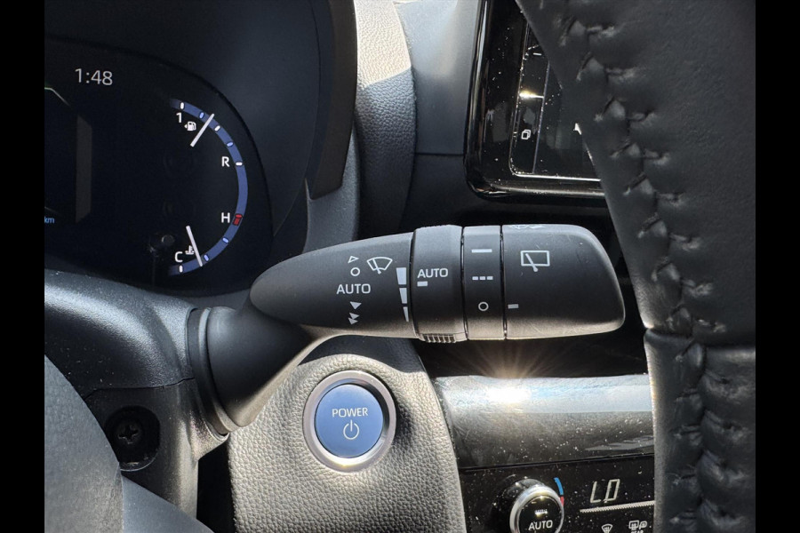 Toyota Yaris Cross 1.5 Hybrid Dynamic Plus | Smart connect, Stoel + Stuurverwarming, Keyless, Parkeercamera, DAB, LED