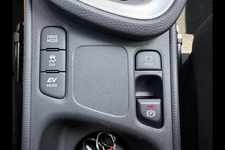Toyota Yaris Cross 1.5 Hybrid Dynamic Plus | Smart connect, Stoel + Stuurverwarming, Keyless, Parkeercamera, DAB, LED