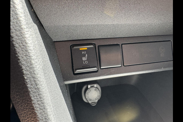 Toyota Yaris Cross 1.5 Hybrid Dynamic Plus | Smart connect, Stoel + Stuurverwarming, Keyless, Parkeercamera, DAB, LED