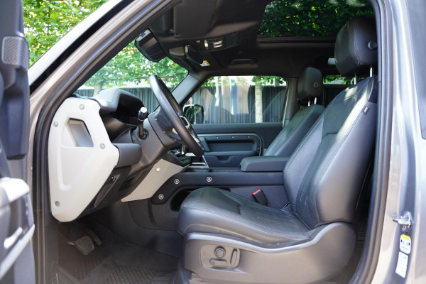 Land Rover Defender 90 P300 X-Dynamic HSE