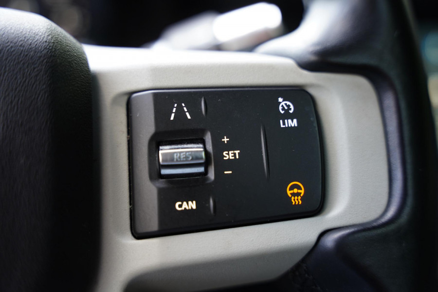 Land Rover Defender 90 P300 X-Dynamic HSE