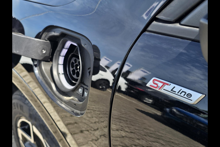 Ford Kuga 2.5 PHEV ST-Line X | Panoramadak | Winter Pack | Wegklapbare trekhaak | 19 inch lichtmetalen velgen | Technology Pack | Agate Black