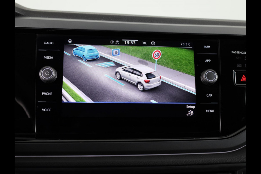 Volkswagen Polo 1.0 TSI R-Line 95 pk Automaat (DSG) | Verlengde garantie | Navigatie via App | Parkeersensoren | Adaptieve cruise control | R-Line |