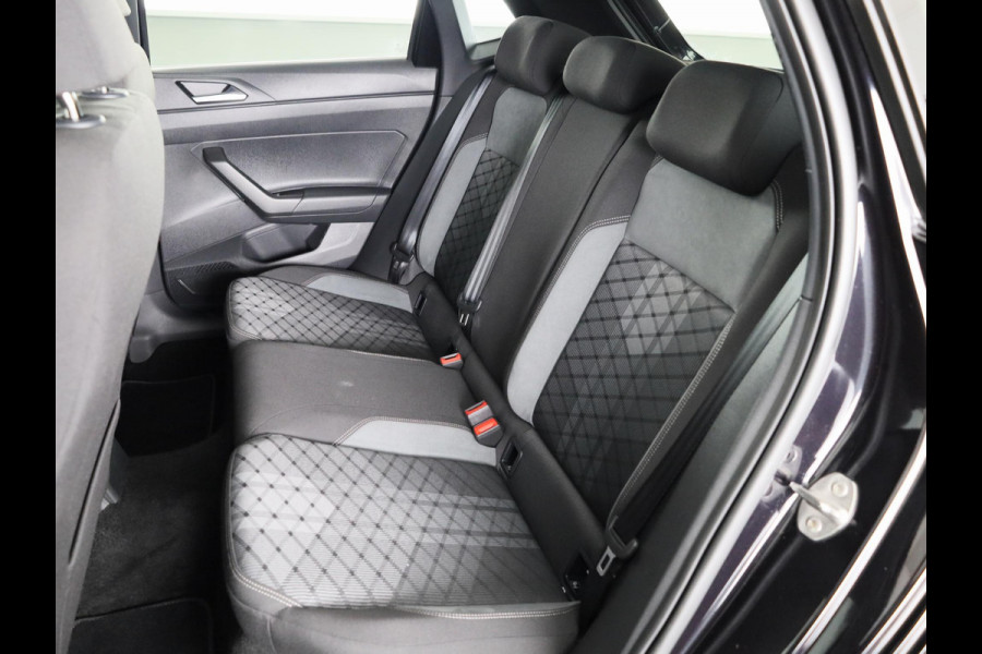 Volkswagen Polo 1.0 TSI R-Line 95 pk Automaat (DSG) | Verlengde garantie | Navigatie via App | Parkeersensoren | Adaptieve cruise control | R-Line |