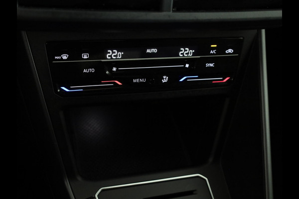 Volkswagen Polo 1.0 TSI R-Line 95 pk Automaat (DSG) | Verlengde garantie | Navigatie via App | Parkeersensoren | Adaptieve cruise control | R-Line |