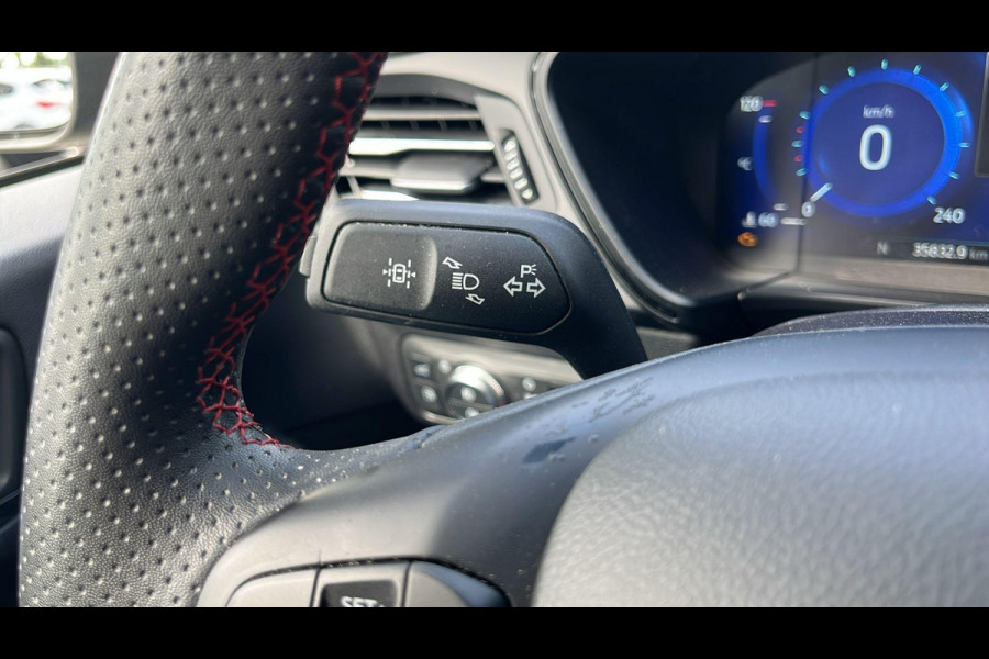 Ford Kuga 2.5 PHEV ST-Line 225pk | Driver Assistance Pack | Winterpack | Privacy Glass | All Weather Banden