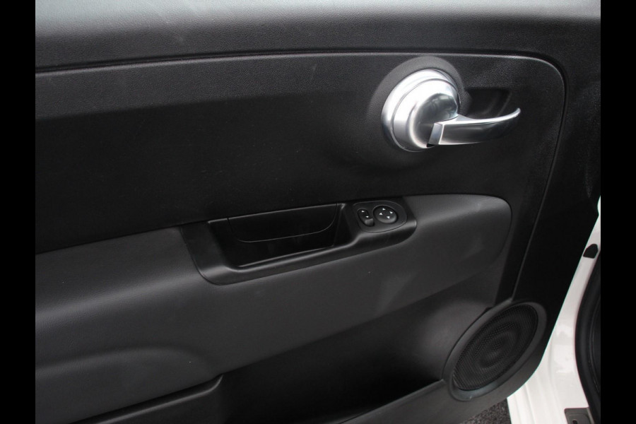 Fiat 500 1.0 Hybrid Sport Climate control Cruise control Lichtmetalen velgen Groot scherm Sportstoelen