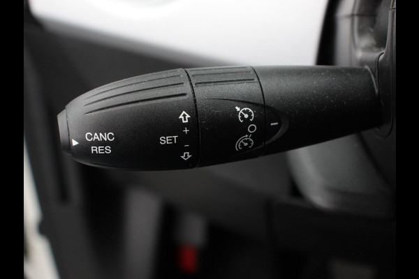 Fiat 500 1.0 Hybrid Sport Climate control Cruise control Lichtmetalen velgen Groot scherm Sportstoelen