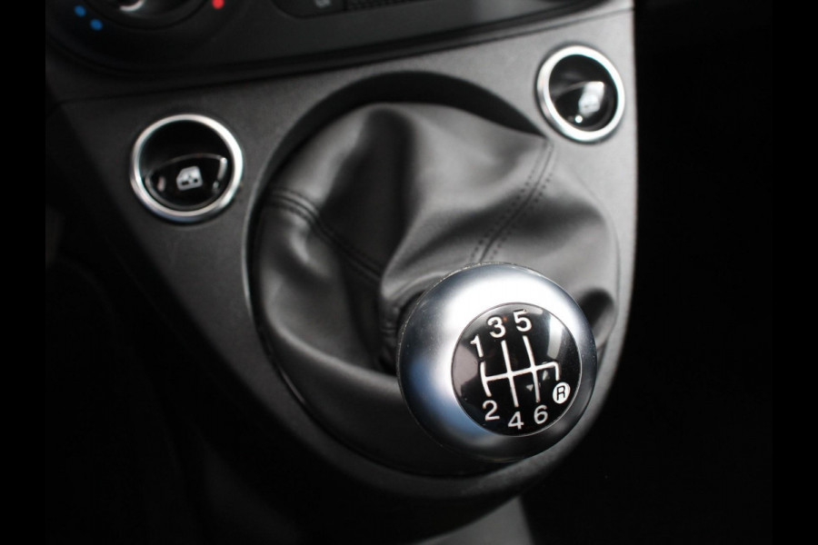 Fiat 500 1.0 Hybrid Sport Climate control Cruise control Lichtmetalen velgen Groot scherm Sportstoelen