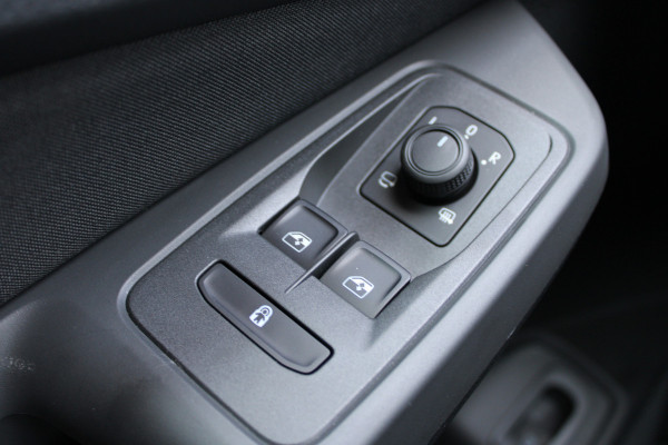 Ford Tourneo Connect Grand 1.5 PHEV Titanium 7 zits | Panoramadak | Luxe | Cruise control | Carplay