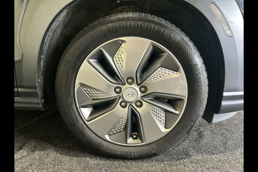 Hyundai Kona EV Premium 64 kWh | Warmtepomp | Verwarmde en geventileerde stoelen