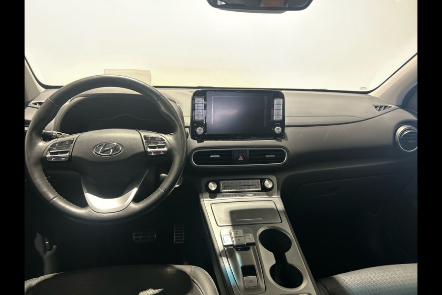 Hyundai Kona EV Premium 64 kWh | Warmtepomp | Verwarmde en geventileerde stoelen