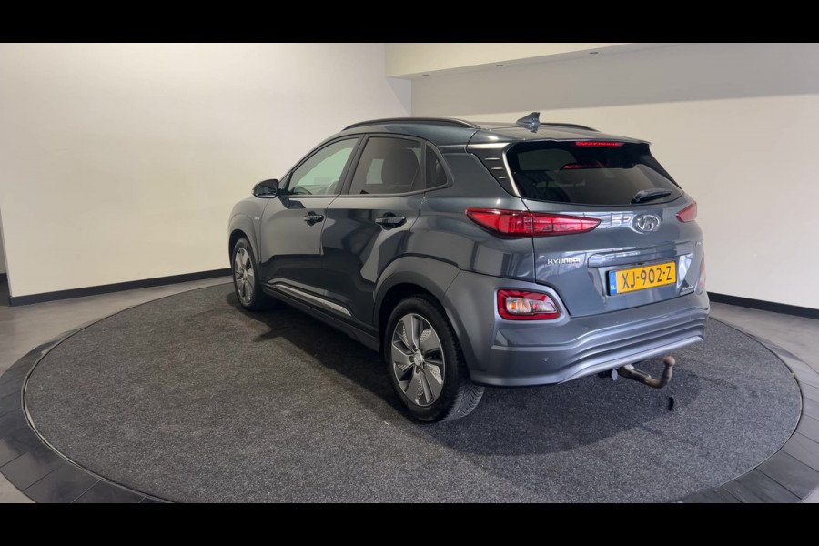 Hyundai Kona EV Premium 64 kWh | Warmtepomp | Verwarmde en geventileerde stoelen