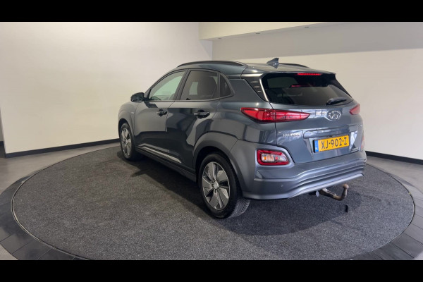 Hyundai Kona EV Premium 64 kWh | Warmtepomp | Verwarmde en geventileerde stoelen