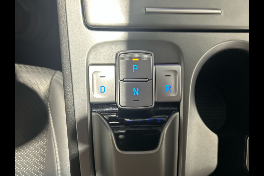 Hyundai Kona EV Premium 64 kWh | Warmtepomp | Verwarmde en geventileerde stoelen
