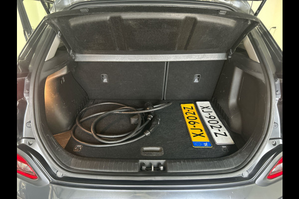 Hyundai Kona EV Premium 64 kWh | Warmtepomp | Verwarmde en geventileerde stoelen
