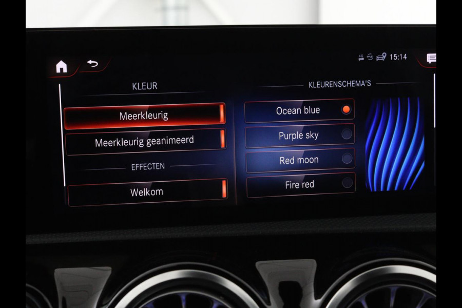 Mercedes-Benz A-Klasse 250 e AMG Line | Widescreen | Camera | Sfeerverlichting | Stoelverwarming | Full-LED | Navigatie | DAB+ | Cruise control