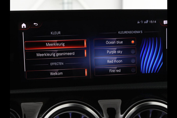 Mercedes-Benz A-Klasse 250 e AMG Line | Widescreen | Camera | Sfeerverlichting | Stoelverwarming | Full-LED | Navigatie | DAB+ | Cruise control