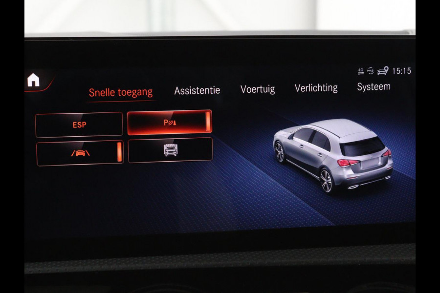 Mercedes-Benz A-Klasse 250 e AMG Line | Widescreen | Camera | Sfeerverlichting | Stoelverwarming | Full-LED | Navigatie | DAB+ | Cruise control