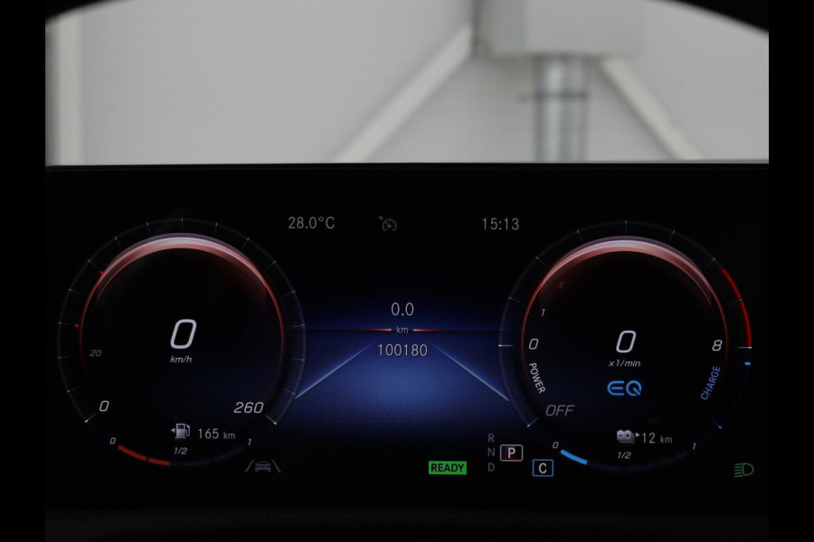 Mercedes-Benz A-Klasse 250 e AMG Line | Widescreen | Camera | Sfeerverlichting | Stoelverwarming | Full-LED | Navigatie | DAB+ | Cruise control