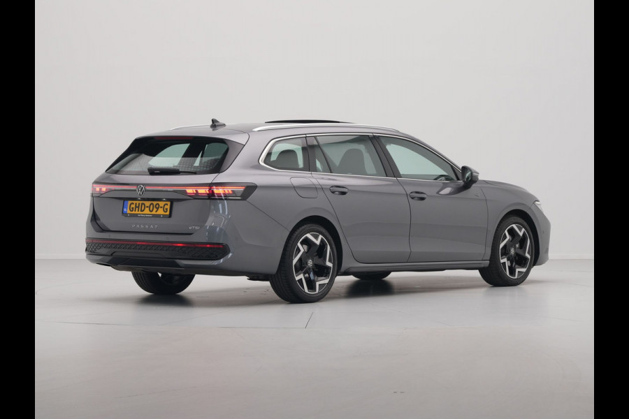 Volkswagen Passat Variant 1.5 eTSI 150pk R-Line Business Panorama Trekhaak Camera Side Assist 227