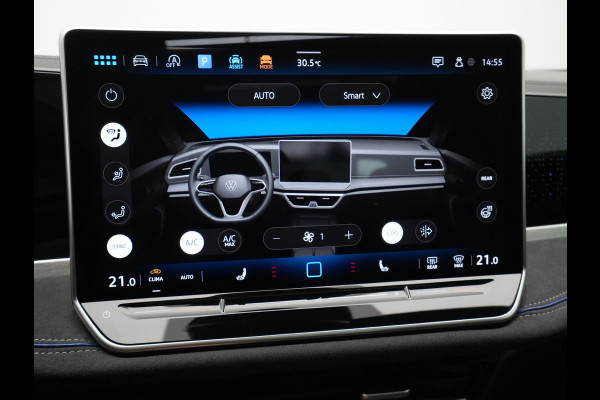 Volkswagen Passat Variant 1.5 eTSI 150pk R-Line Business Panorama Trekhaak Camera Side Assist 227