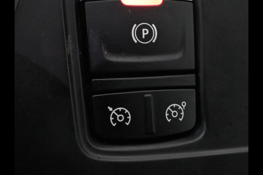 Renault Kadjar 1.2 TCe Bose | 1e eigenaar | Leder | Stoelverwarming | Camera | Cruise control | Trekhaak | Sfeerverlichting | Navigatie | LED