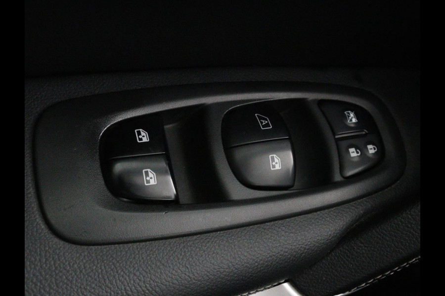 Renault Kadjar 1.2 TCe Bose | 1e eigenaar | Leder | Stoelverwarming | Camera | Cruise control | Trekhaak | Sfeerverlichting | Navigatie | LED