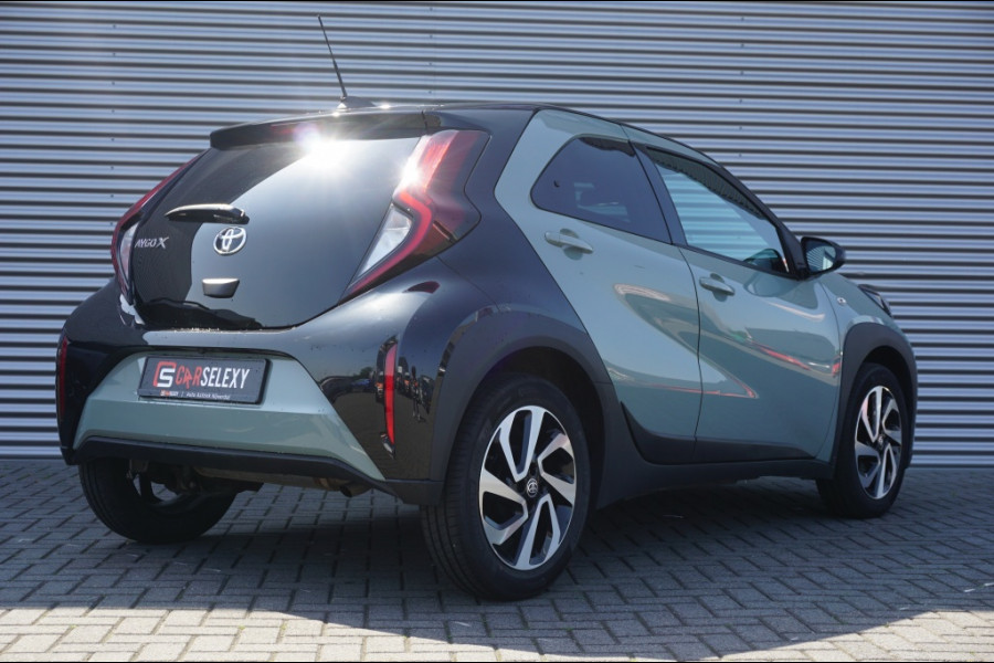 Toyota Aygo X 72PK Pulse AUTOMAAT CARPLAY | STOELVERW. | CAMERA | ADAPTIVE!