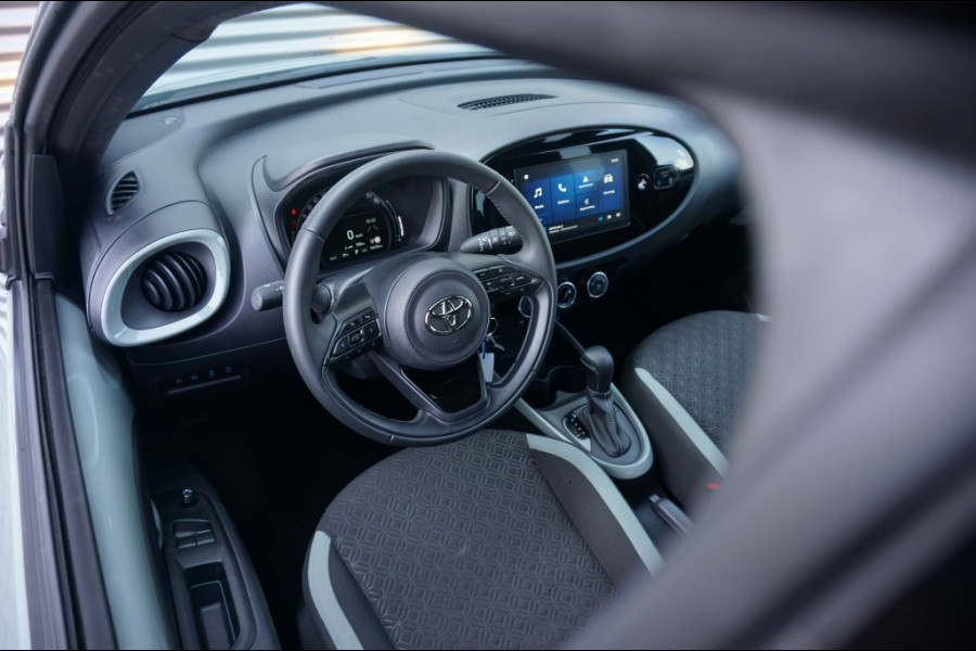 Toyota Aygo X 72PK Pulse AUTOMAAT CARPLAY | STOELVERW. | CAMERA | ADAPTIVE!
